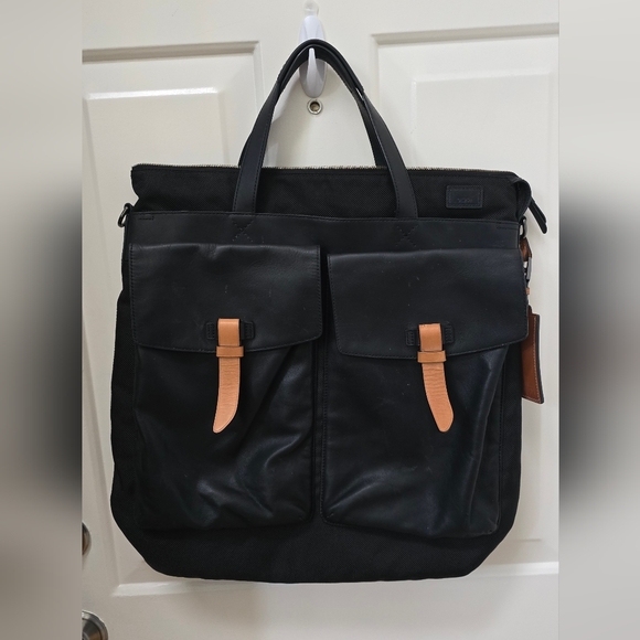 Tumi Santa Monica Whitfield Leather Bag, no strap-very good condition